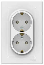 Розетка Schneider Electric AtlasDesign ATN000124 с/з. РФ.