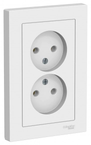 Розетка Schneider Electric AtlasDesign ATN000120. РФ.