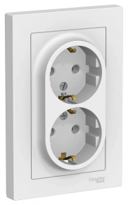 Розетка Schneider Electric AtlasDesign ATN000124. РФ.