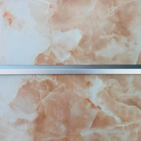 Уголок алюминиевый равносторонний  10х10 cеребро 2,7 м (131)