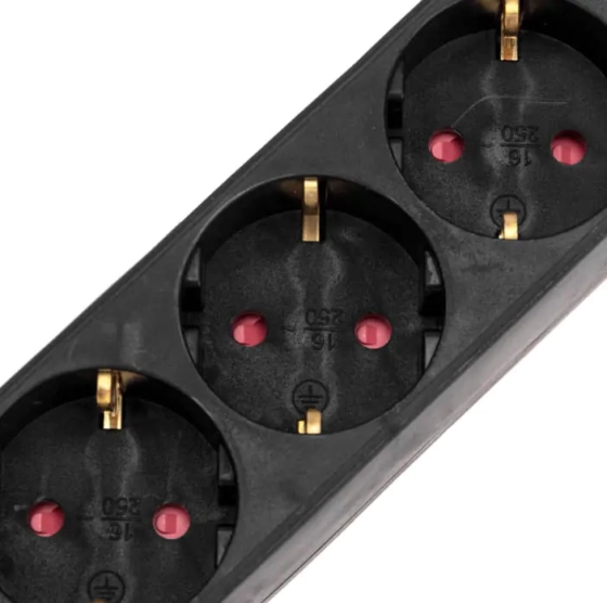 Удлинитель 1,5 м 5 розеток с/з Rexant Standart 13-4037 (черный)