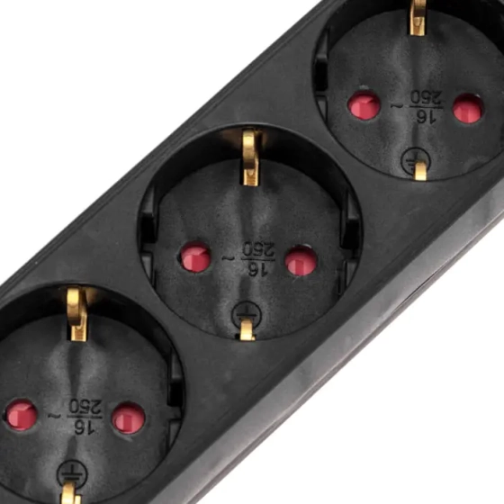 Удлинитель 3 м 5 розеток с/з Rexant Standart 13-4038 (черный)