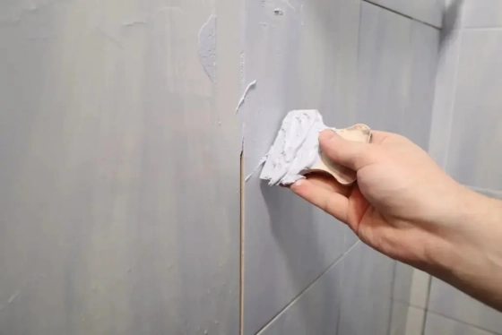 Фуга Mapei ULTRACOLOR PLUS №111 (светло-серый) 2 кг