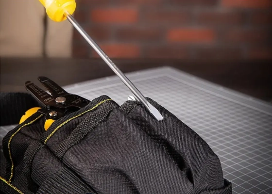 Сумка для инструментов поясная Deli YS EDL430003 250х120х40 мм черно-желтая