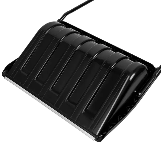 Движок для снега пластиковый 690х470х1420 мм