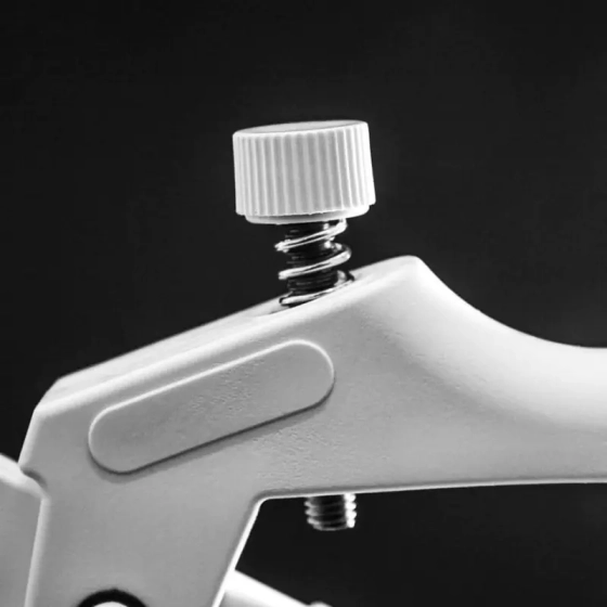 Инструмент для зажима СВП Profi Level Master белый