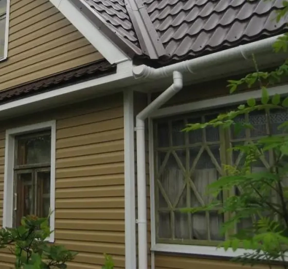 Хомут универсальный Docke PREMIUM RAL 9003 (пломбир)