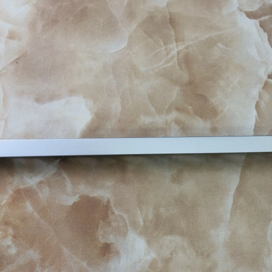 Угловой алюминиевый профиль L8 серебро 2,7 м (285)