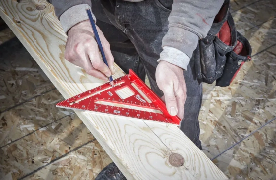 Угольник-транспортир метрический 180х180 мм Milwaukee