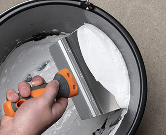 Шпатель для готовых шпатлевок полукруглый 16,5 см