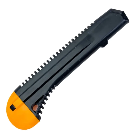 Нож малярный 18 мм с выдвижным лезвием Hardy 0510-251800