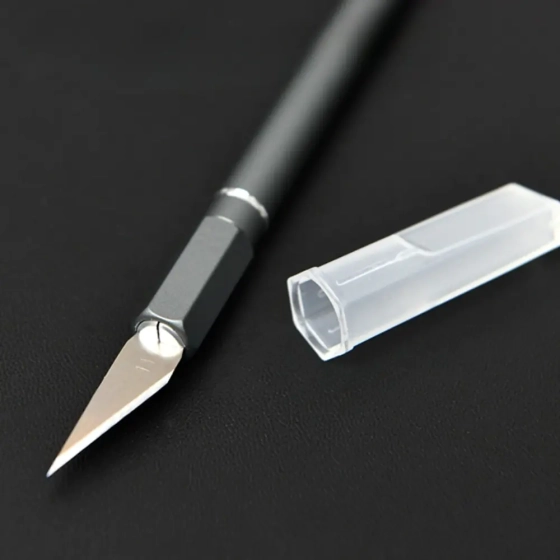 Нож-скальпель Deli YS (EDL359201A) + лезвия 10 шт