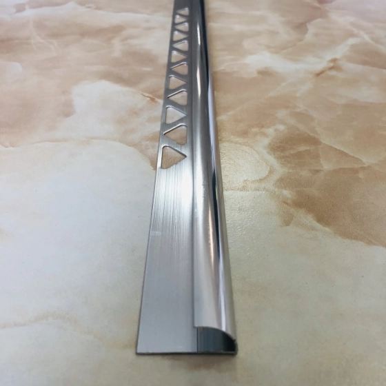 Уголок наружный овальный O12 полированный высота 12 мм 2,7 м (087)