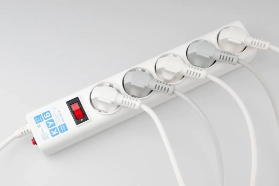 Сетевой фильтр 3 м 5 розеток с/з Power Cube (белый)