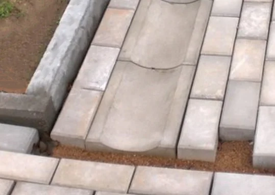 Лоток водоотводный бетонный 500х160х60 мм (до 5% боя)