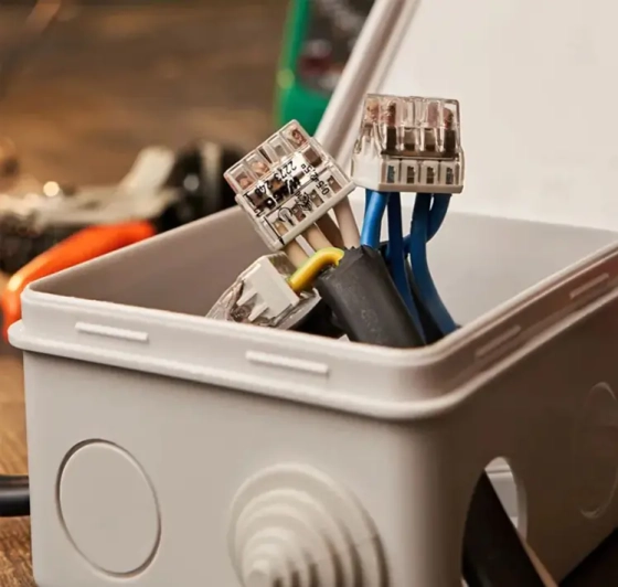 Клемма строительно-монтажная с пастой 8 отверстий Wago 2273-248