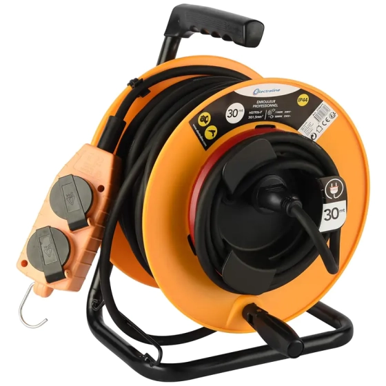 Удлинитель на катушке 30 м прорезиненный Electraline (49211)