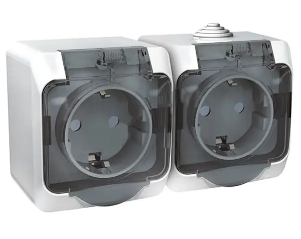 Розетка двойная с/з и шторками Schneider Electric Этюд PA16-244B. РФ.